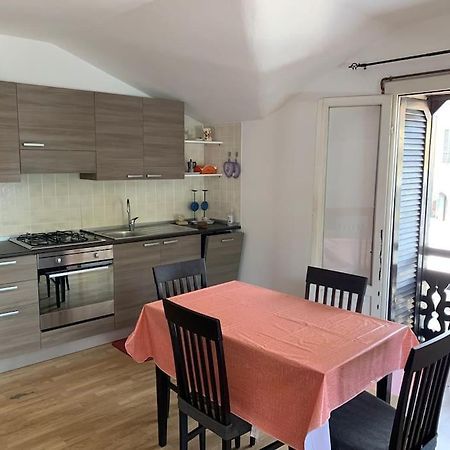 Casa Rino: Vacanze In Casetta...... Dongo Kültér fotó